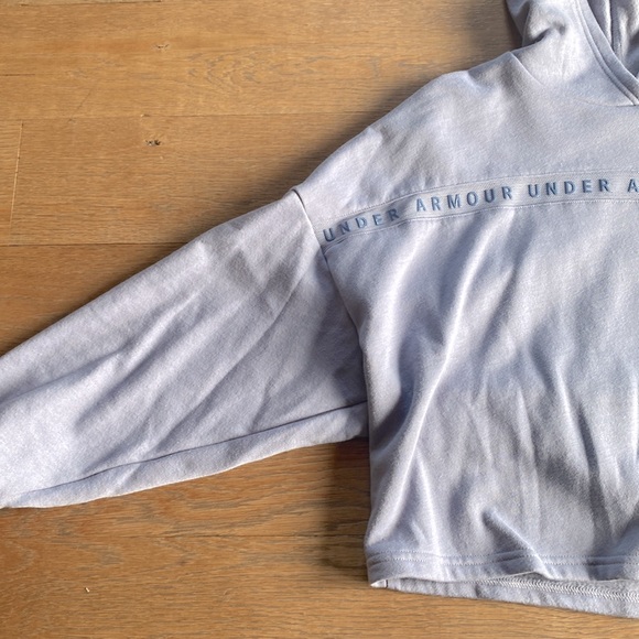 Under Armour crop loose hoodie - women’s - Picture 2 of 7